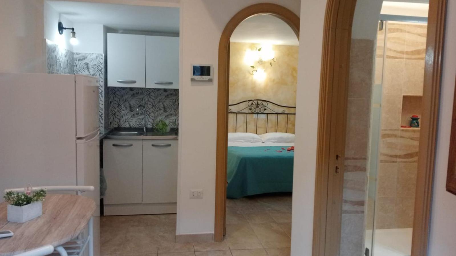 A Un Passo Dagli Dei Bed & Breakfast Пимонте Екстериор снимка